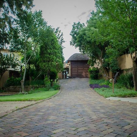 The Rivonia River Lodge Johannesburg Buitenkant foto