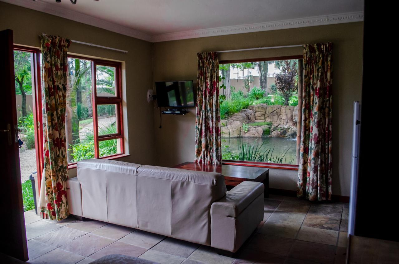 The Rivonia River Lodge Johannesburg Buitenkant foto