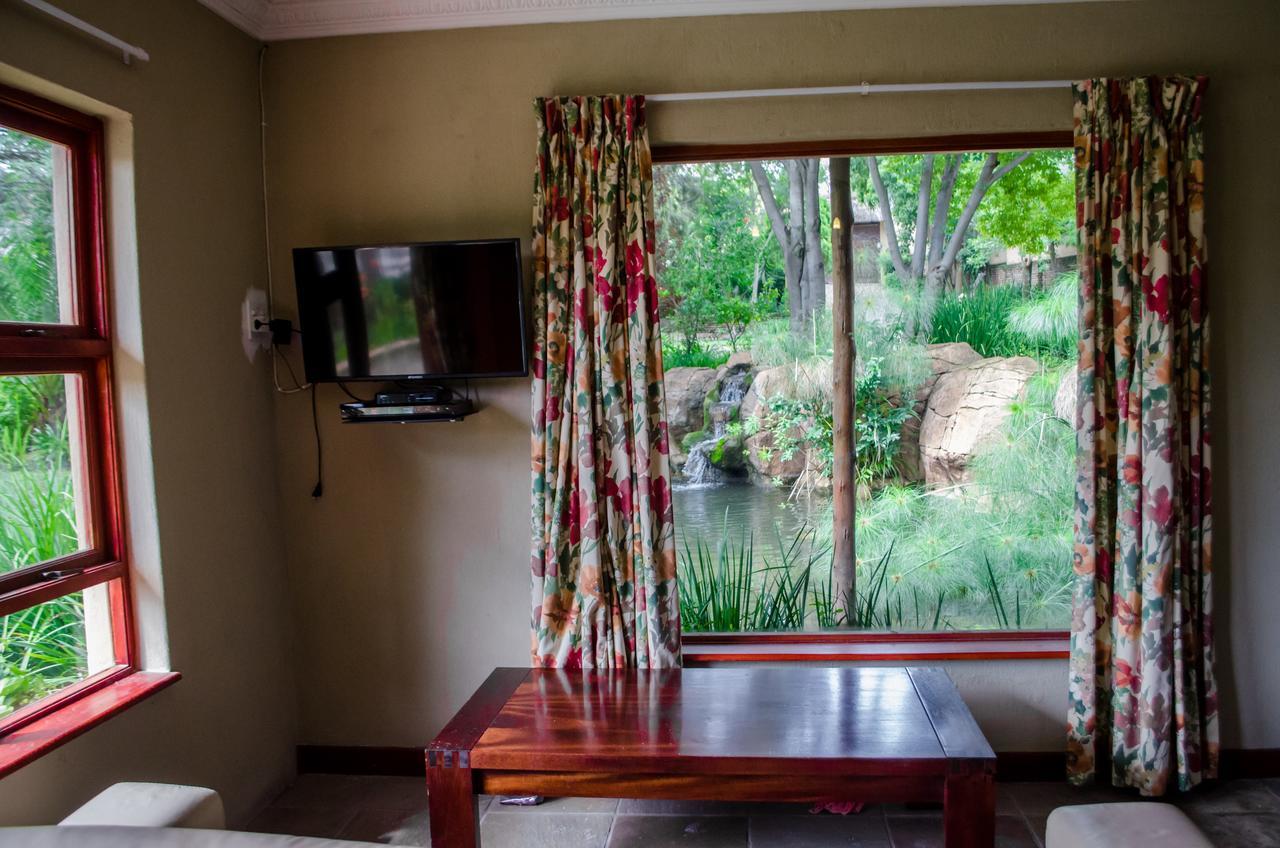 The Rivonia River Lodge Johannesburg Buitenkant foto